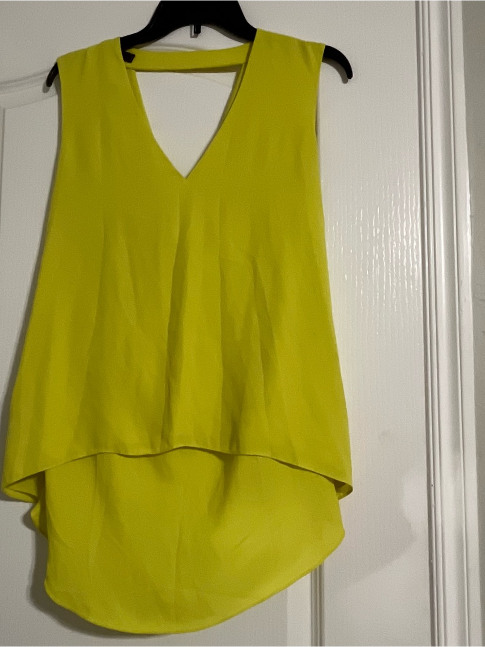 BCBGMaxAzria Lime Green V-Neck High-Low Tank Size M “Like New”
